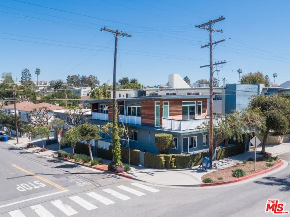 402 Pacific St #3, Santa Monica, CA 90405