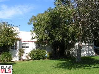 738 Bristol Ave, Los Angeles, CA 90049
